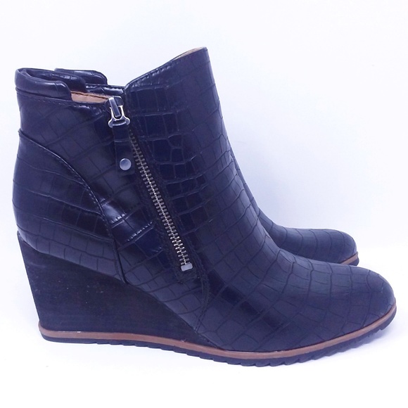 Naturalizer Women's Haley Black Croco Ankle Boot 10 - Picture 1 of 15